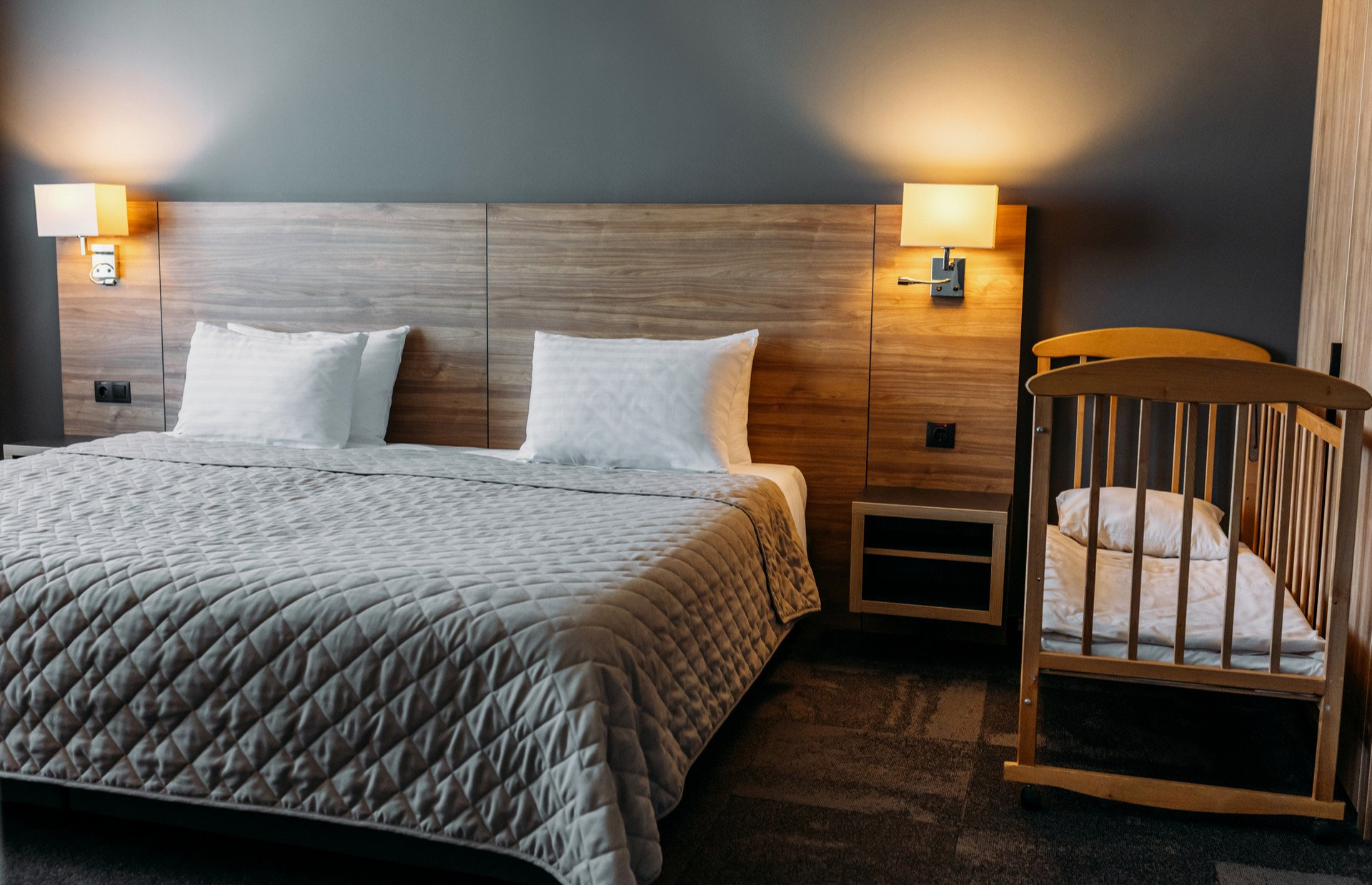 Favor Park Hotel