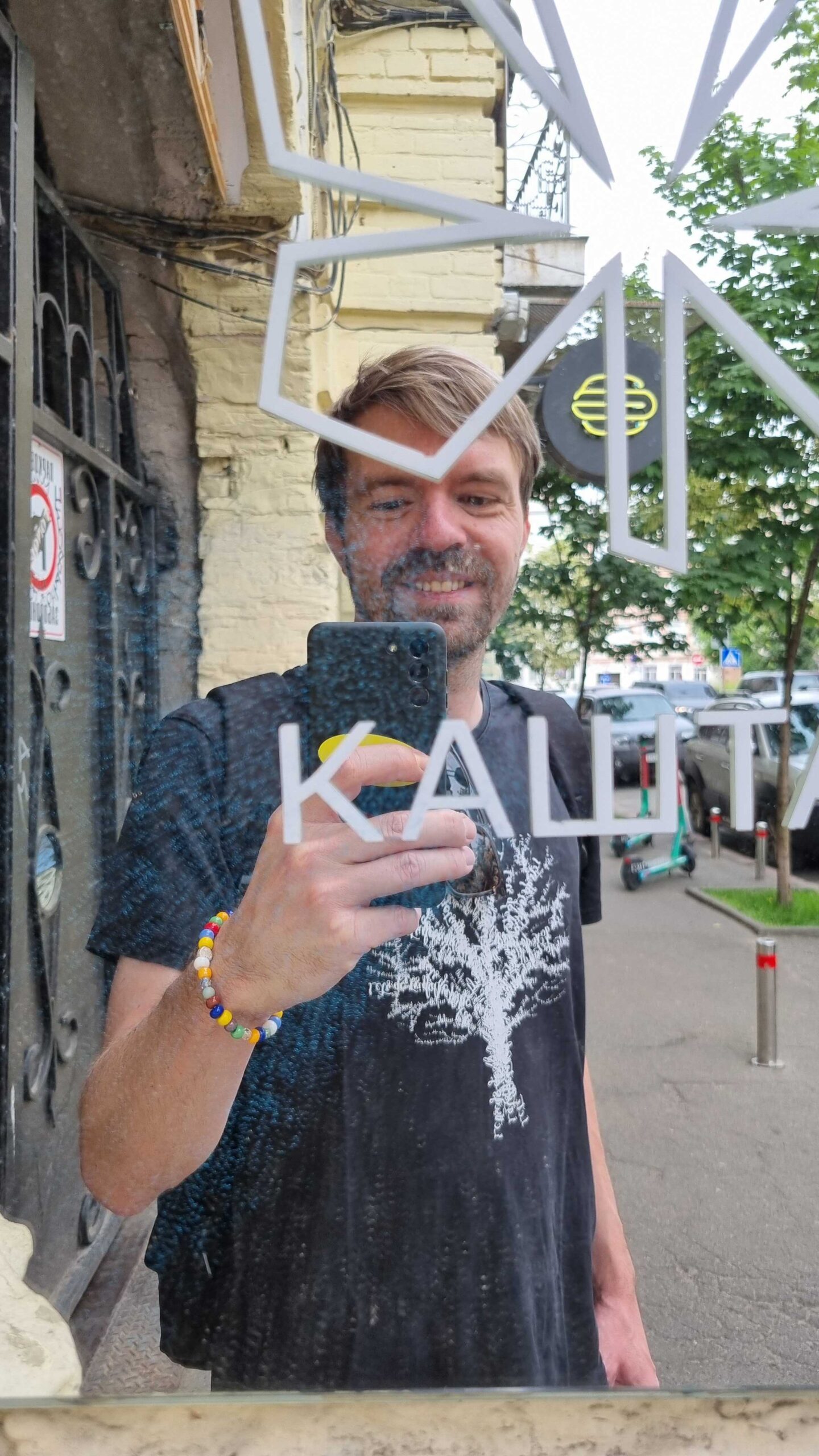 Volunteer visiting Café Kashtan during stay in wartime Kyiv