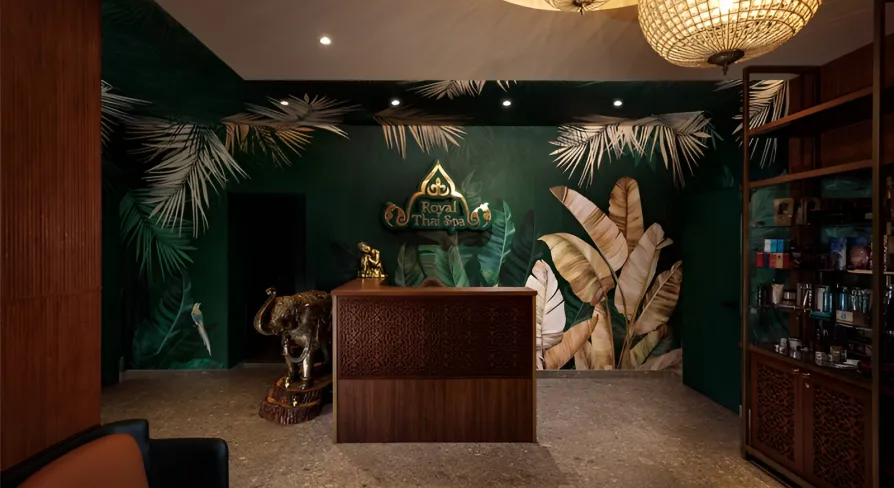 Royal Thai SPA salon in Kyiv: reception area