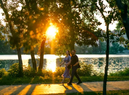 See Kyiv from the Dnipro waterfront: a walking route along the river