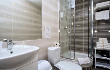Bathroom at Golden Gate Inn