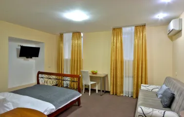 Double room at Golden Gate Inn