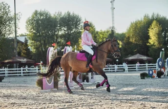 Where to go horse riding in Kyiv and beyond: horse clubs and trail rides