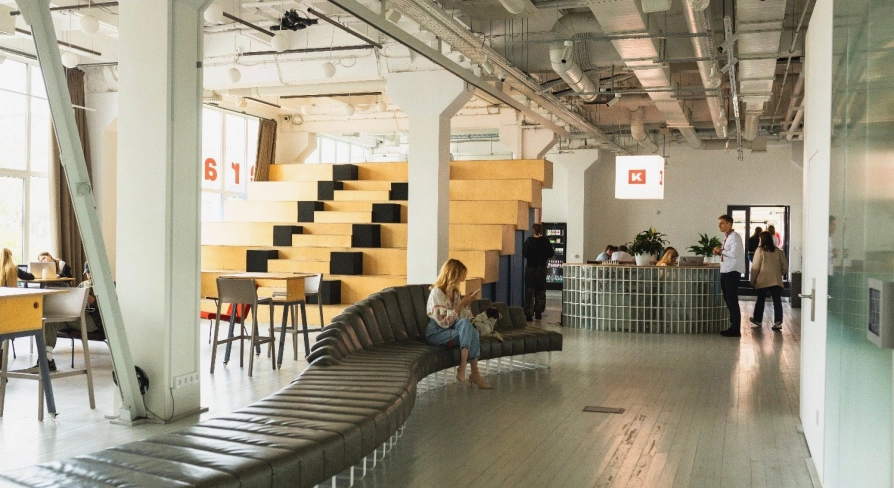 Reception area and staircase in Kooperativ with a modern interior