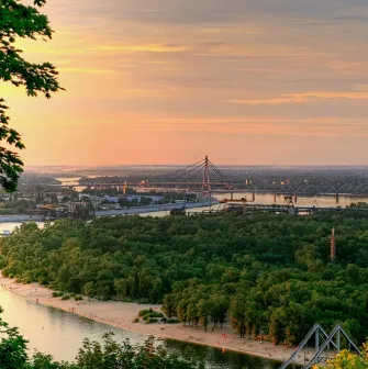 Muromets park - panoramic view of the park and North Bridge