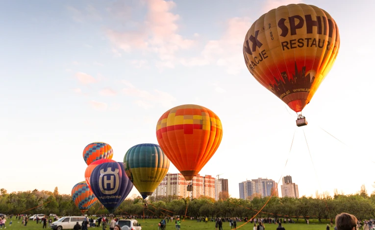 Bright hot air balloons rise over Kyiv during the "Monholferia" festival