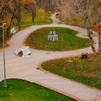 Landscape Alley in Kyiv in autumn