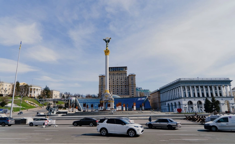 Independence Square in Kyiv - sunny view of the Independence Monument and city center