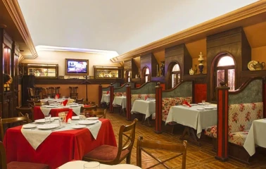 za dvoma zaitsamy restaurant 4