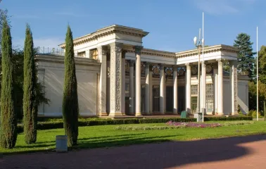 Pavilion with columns in the classical style on the territory of VDNKh in Kyiv