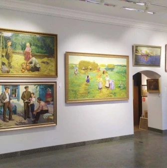 Exhibition of paintings in the exhibition hall of L'Art Gallery in Kyiv