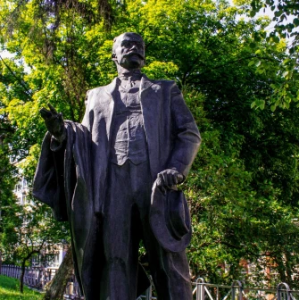 National Art Museum of Ukraine in Kyiv - bronze statue of Taras Shevchenko with a mustache holding a hat