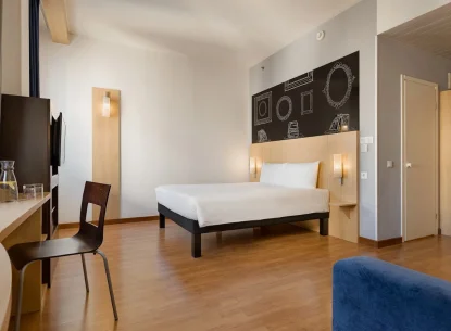 Ibis Kyiv City Center