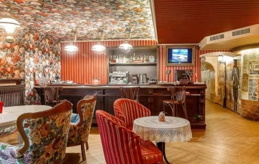 za dvoma zaitsamy restaurant 3