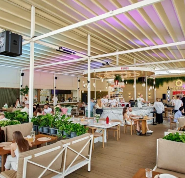 q terrace 3