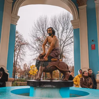 Samson Fontain - fountain as a biblical strength symbol