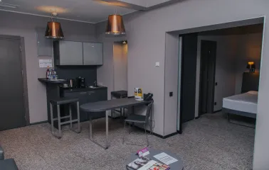 Mercure Congress - modern hotel kitchen equipment and cooking area