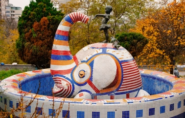 Landscape Alley in Kyiv - close-up view at the elephant fountain
