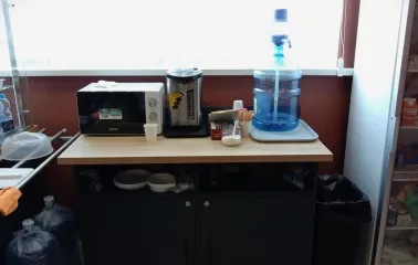 Kyiv Hostel - clean, shared self-catering kitchen area