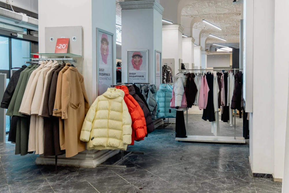 A wide selection of winter clothing is presented in the Vsi Svoi store in Kyiv