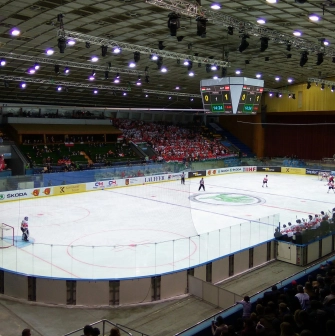 Palats Sportu in Kyiv - dynamic hockey match on the ice rink