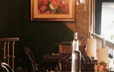 Vintage interior of the Mimosa Brooklyn Pizza restaurant in Kyiv