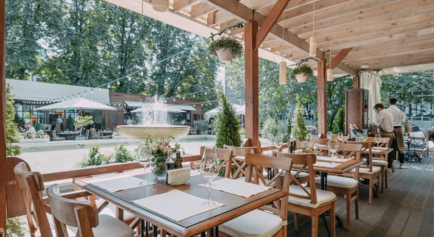 Summer terrace of the Vero Vero restaurant in the center of Kyiv