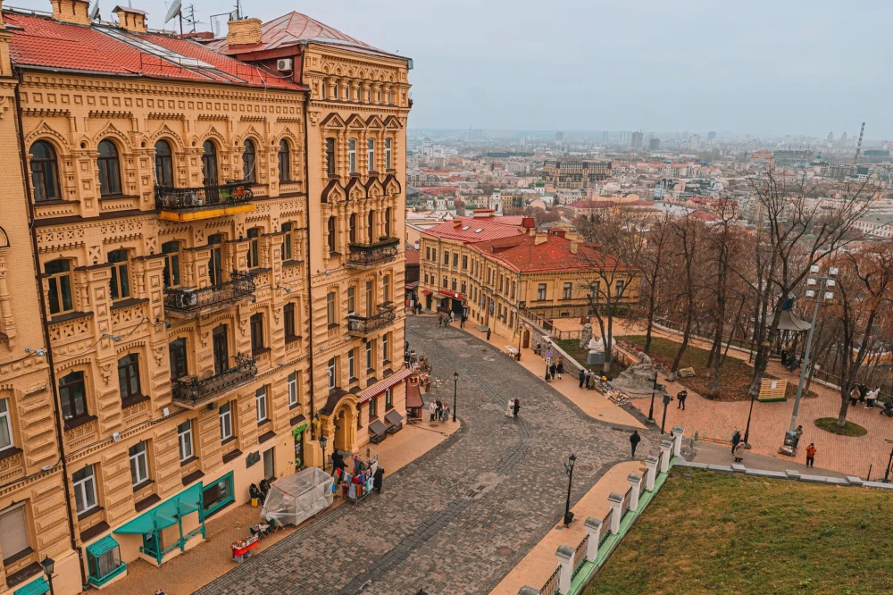 Andriivskyi Descent - a large historical building and panoramic views of the city