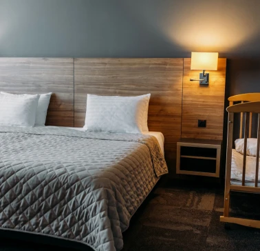 Double room in the Favor Park Hotel in Kyiv with wooden decoration