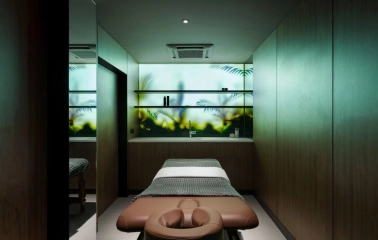 Radisson Blu - tranquil spa relaxation area with comfortable lounge bed