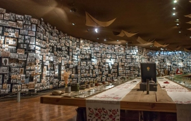 A wall of memory of those who died in the hall of the Museum of the History of Ukraine in World War II