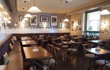 Very Well Cafe