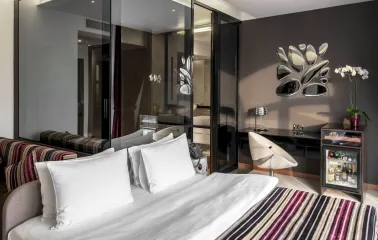 11 mirrors design hotel 4