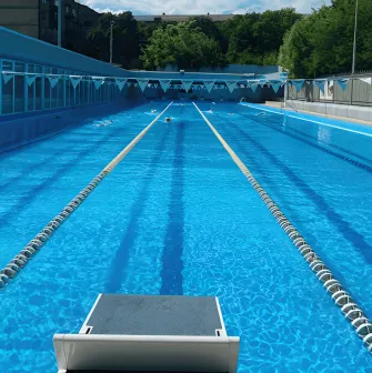Photo with a full-length pool