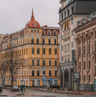 Buildings on Kontraktova Square in Kyiv - Illinsky Business Center