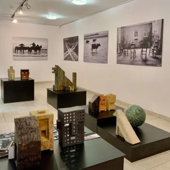 triptychart gallery 3