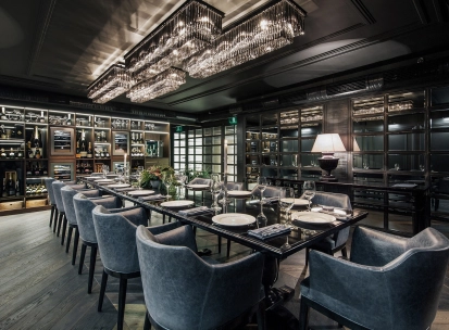 Catch Seafood Restaurant - elegant table setting with fine cutlery glasses