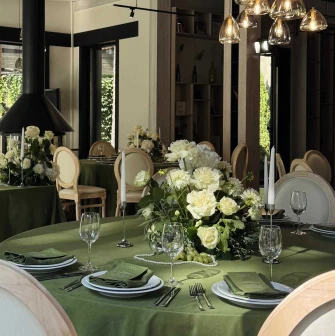 Festive table setting in the Sobi Club restaurant