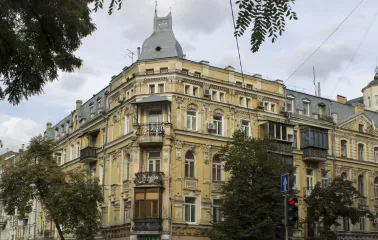 Verkhnii Val in Kyiv - historic building with an elegant facade and antique balconies