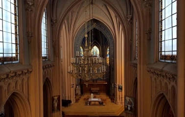 The main nave of St. Nicholas Church