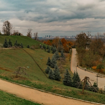 Park of Eternal Glory in Kyiv - view of the walking alleys and green terraces