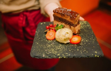 Très FRANÇAIS - delicious cake with a fresh strawberry