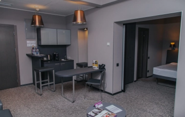 Mercure Congress - modern hotel kitchen equipment and cooking area