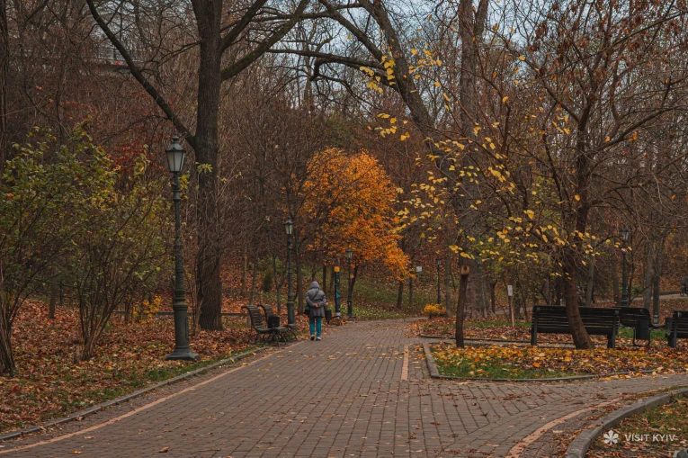 Volodymyrska Hill - paved park alley with vintage street lamps