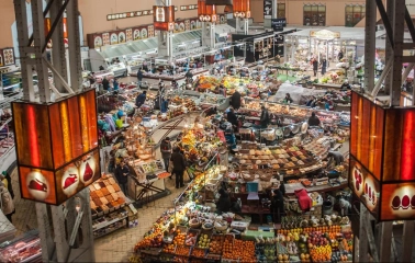 Shopping arcades inside the Bessarabian market