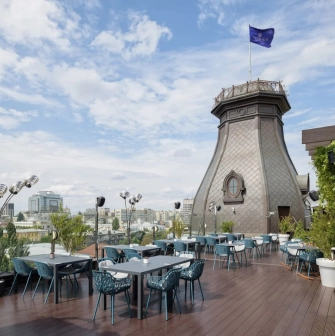 Premier Palace - rooftop terrace restaurant with city view
