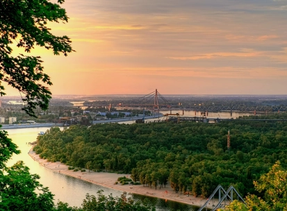 Muromets park - panoramic view of the park and North Bridge