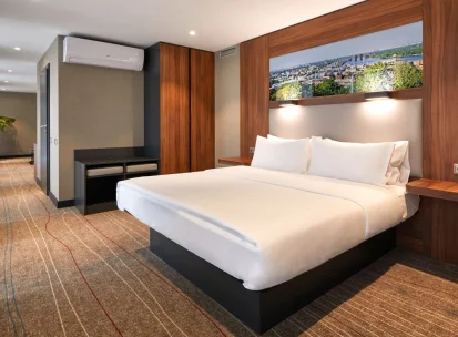 Sky Loft Hotel Kyiv by Rixwell