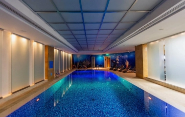 InterContinental - bright indoor swimming pool area