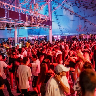 Full dance floor of the Fifty club in Kyiv